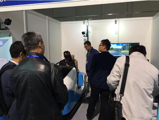 VR虚拟驾驶技术现身世界仿真展(图2)